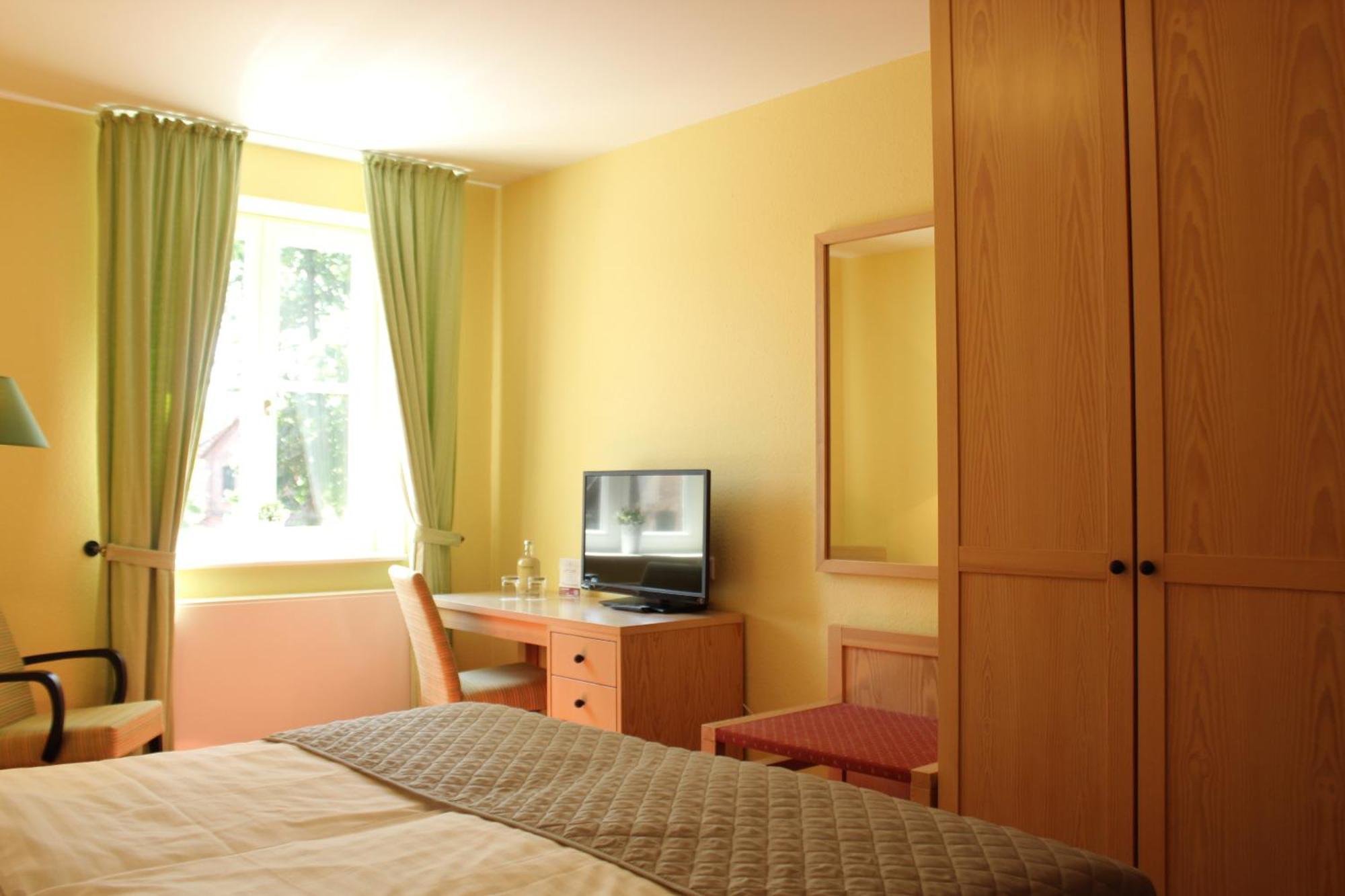 Landgasthof Wildwasser Wolthausen エクステリア 写真